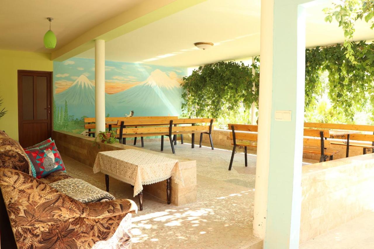 Happy House Hotel Chʼiva Exterior foto